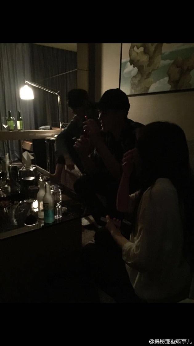 网曝男子身高外形酷似吴亦凡